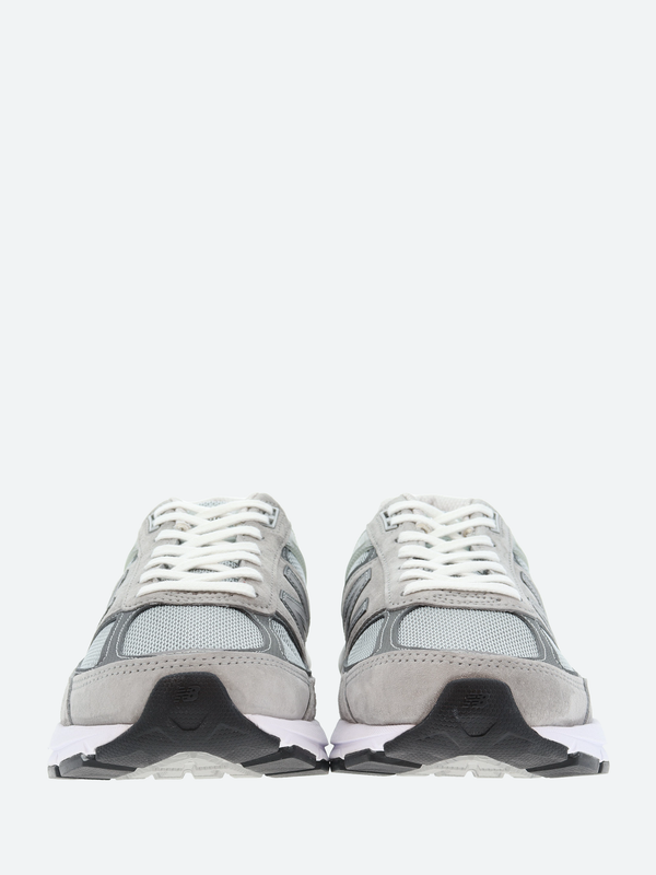 990V5
