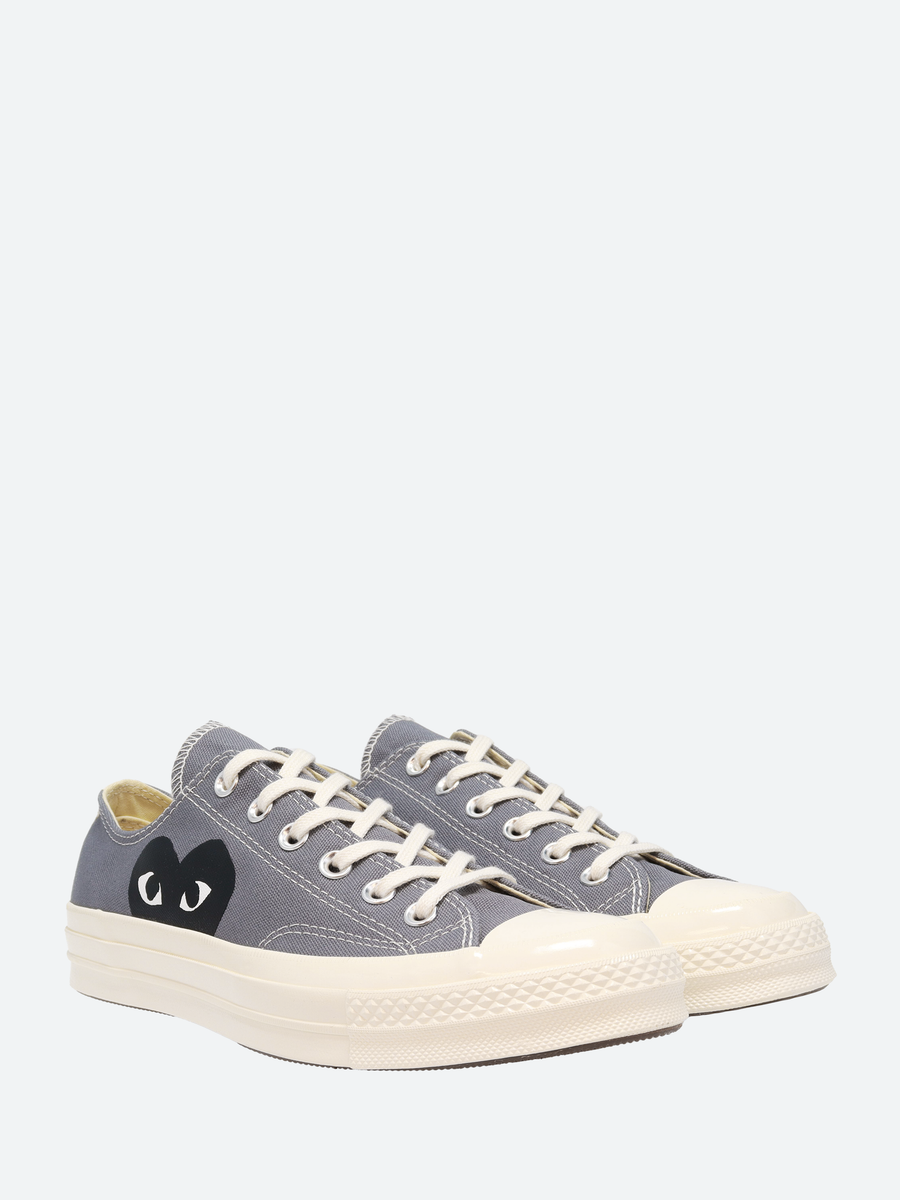 Comme des Garçons PLAY - Black Heart Chuck 70 Low Top in Grey