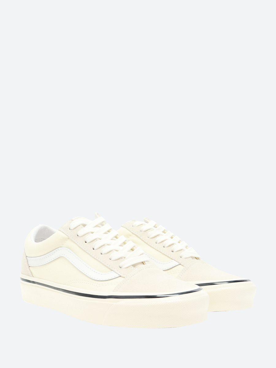 Vans - Anaheim Factory Old Skool 36 DX in White – gravitypope