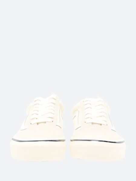 Vans Anaheim Factory Old Skool 36 DX in White gravitypope
