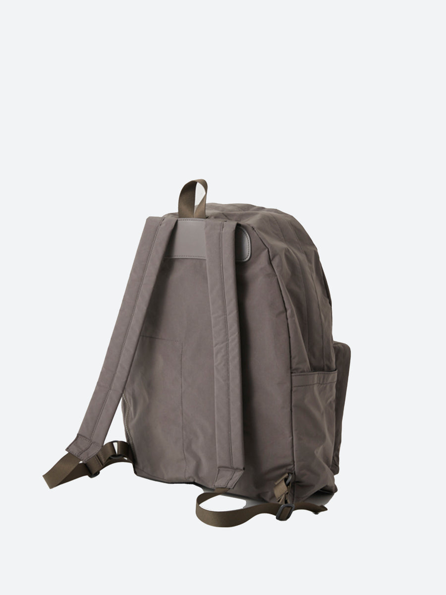 Amiacalva - Split Yarn Backpack in Grey – gravitypope