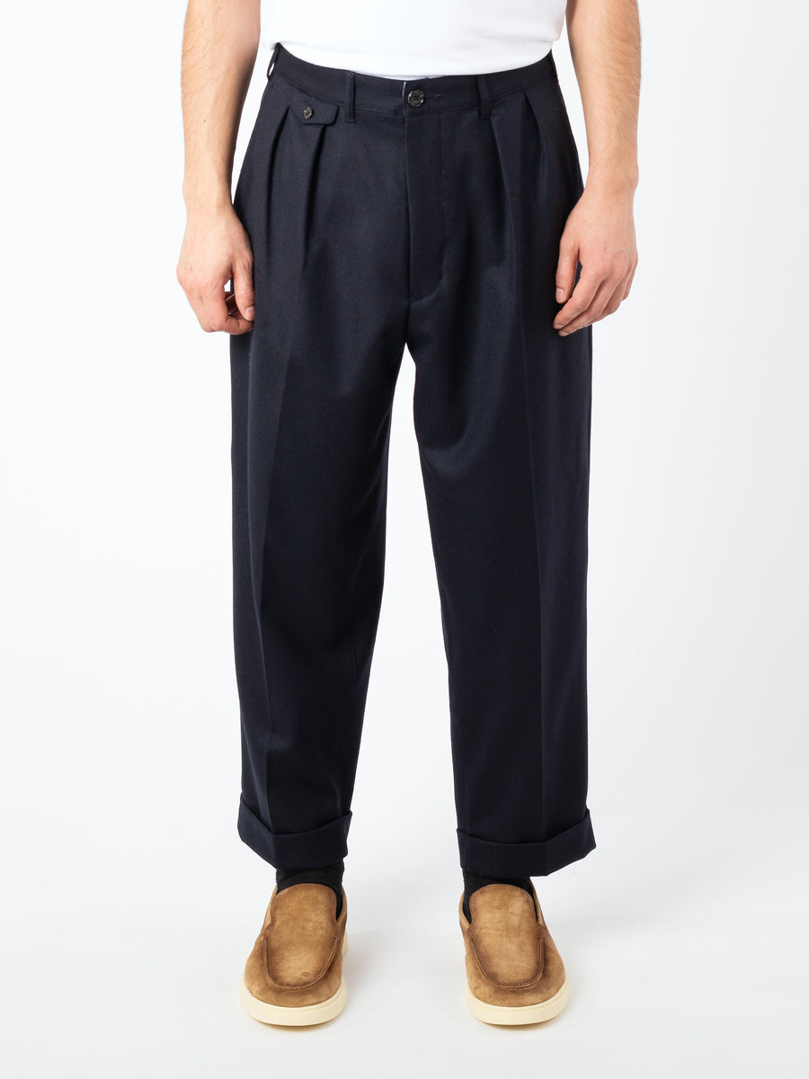 BEAMS PLUS - 2 Pleat Flannel Pants in Navy – gravitypope