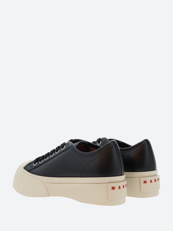 LACED UP SNEAKERS