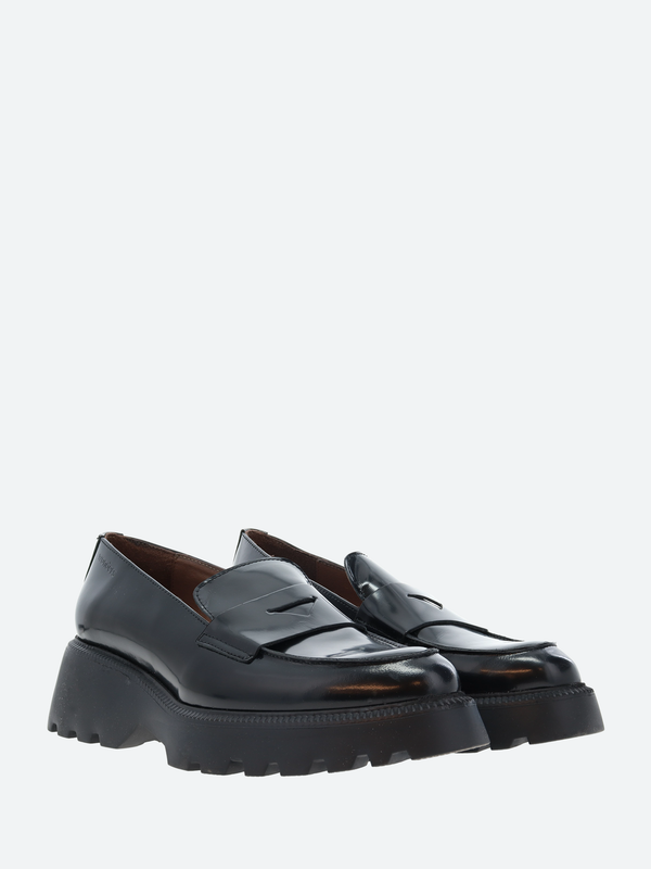 LOAFER