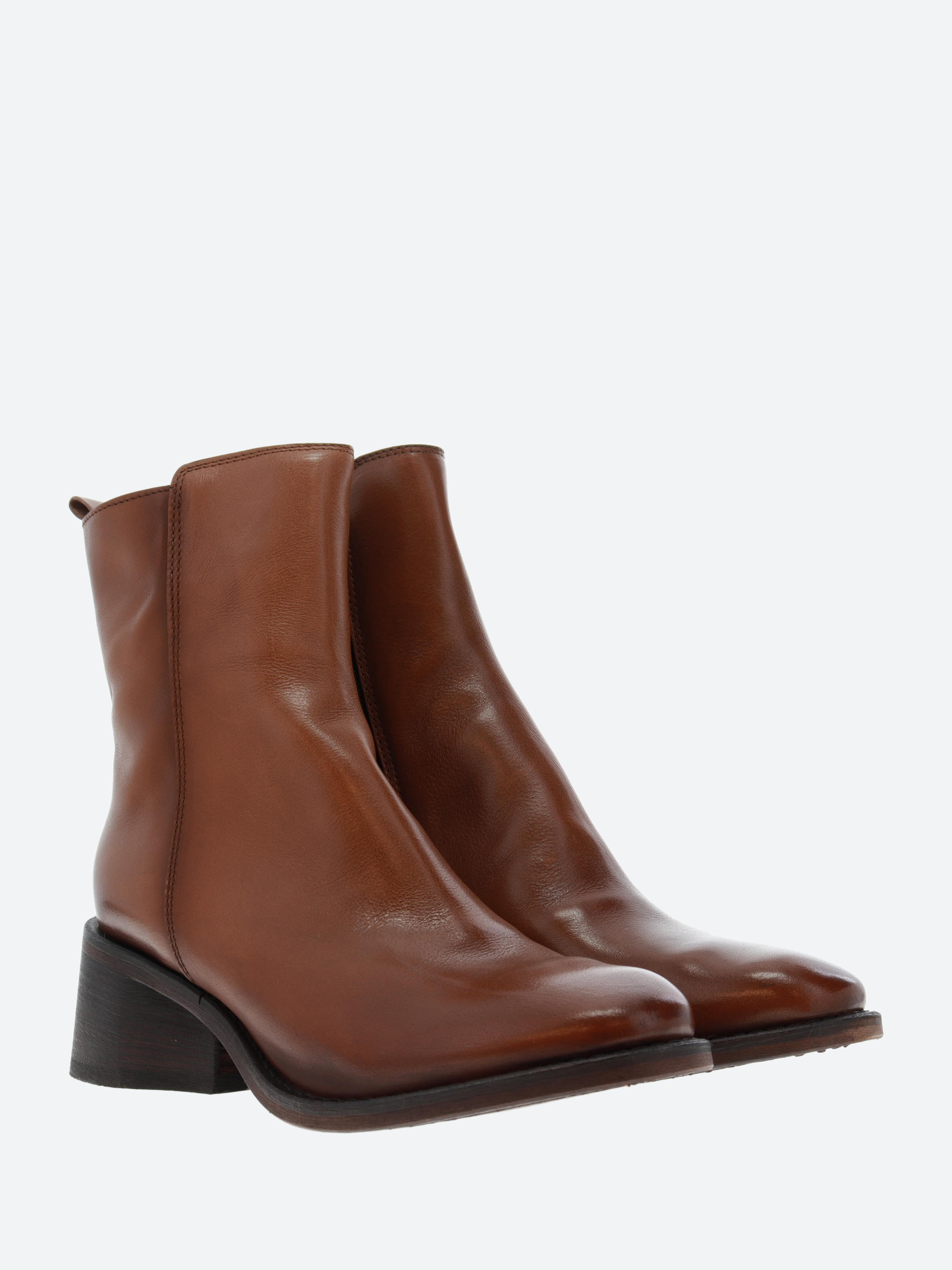 Agnes 76301