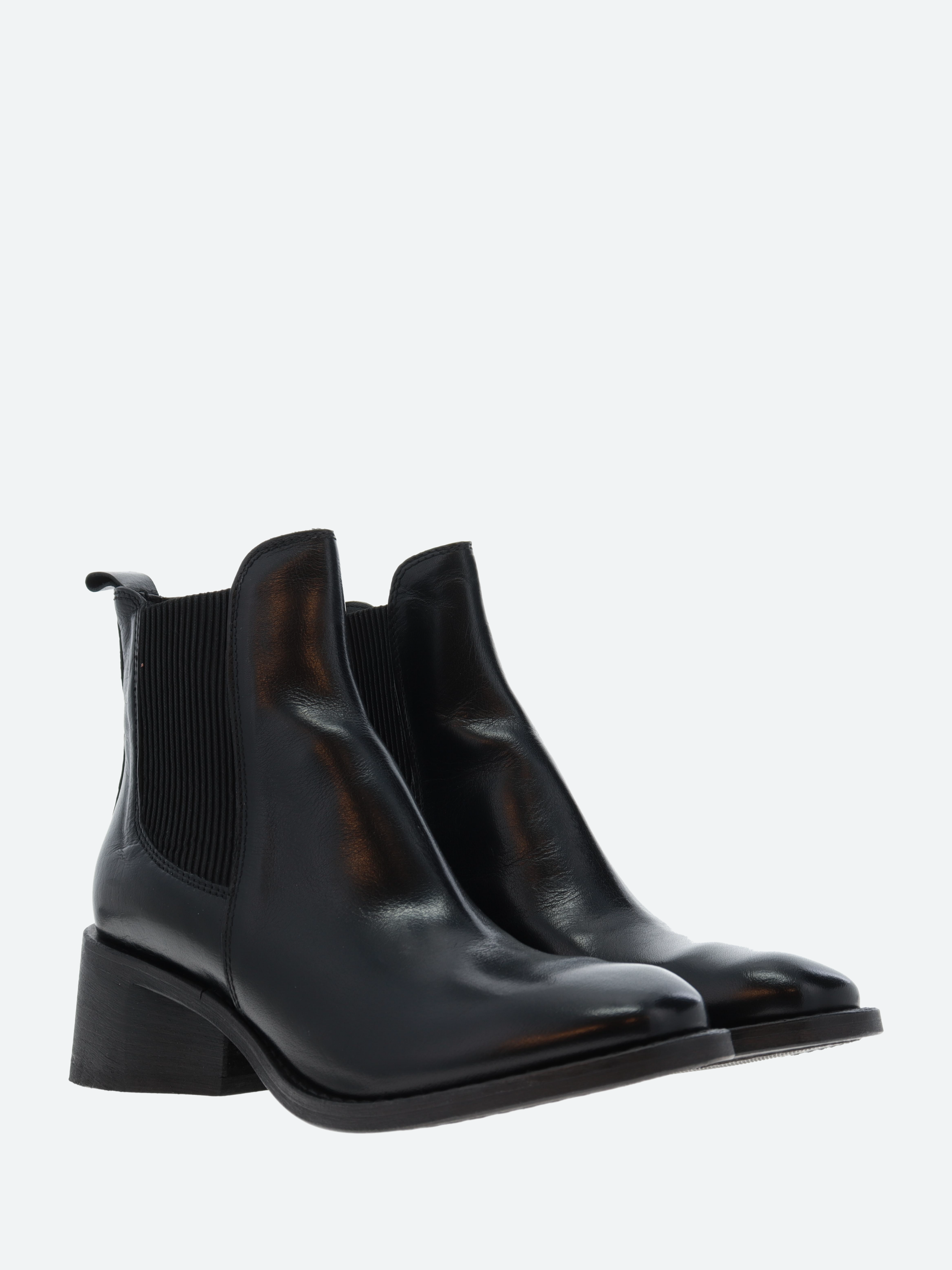 Agnes 76302