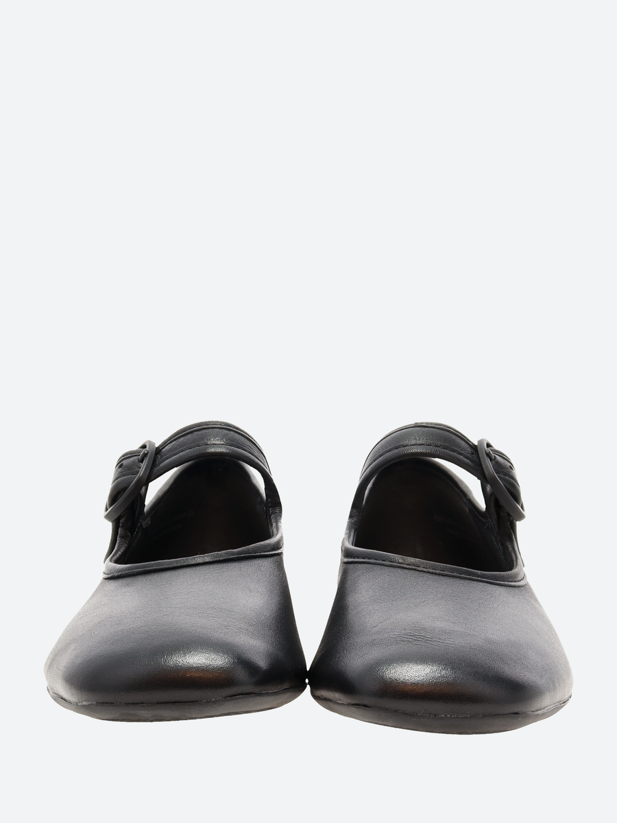Camper - Casi Myra in Black – gravitypope