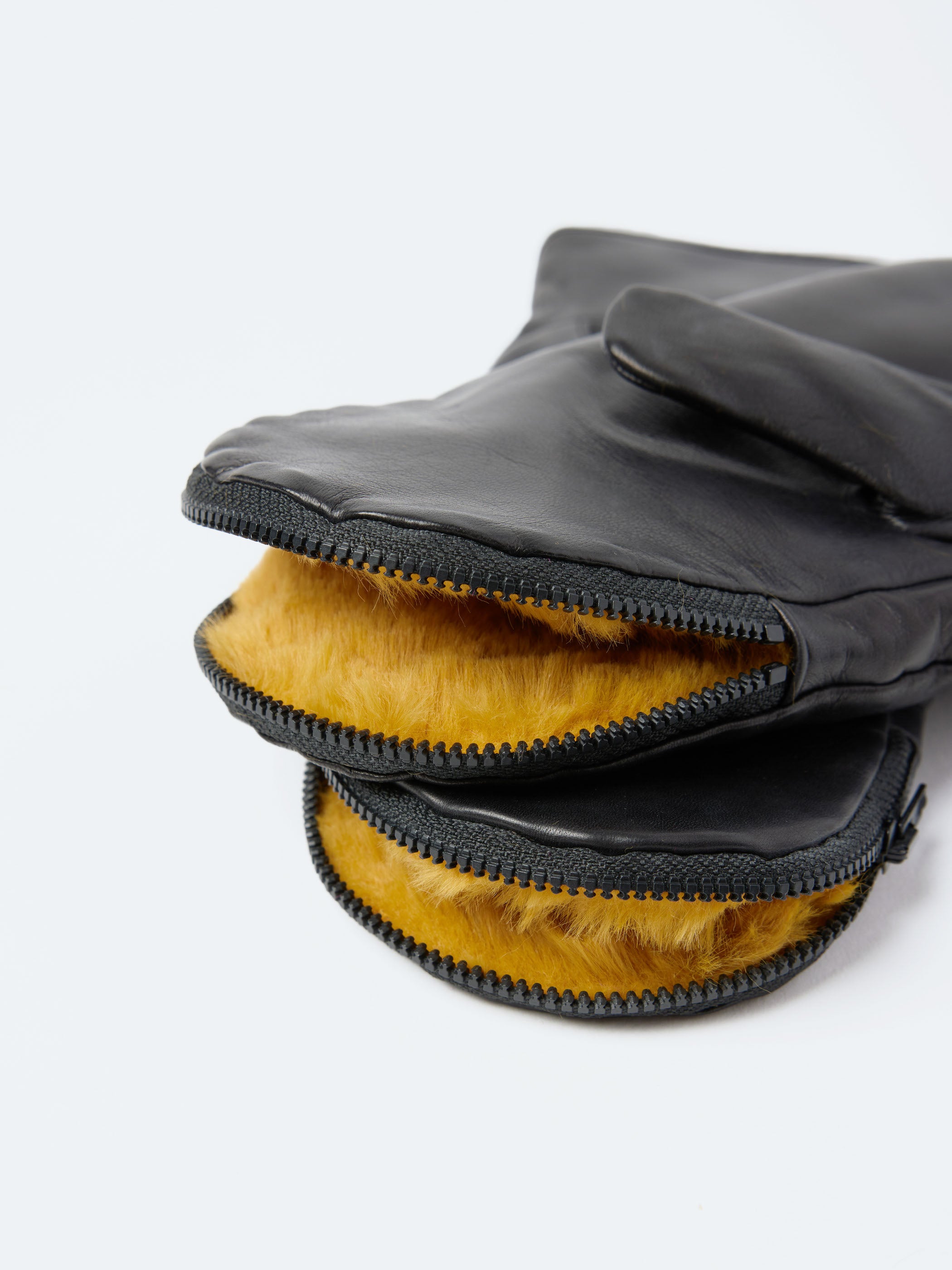 Aria Top Zipper Mitten