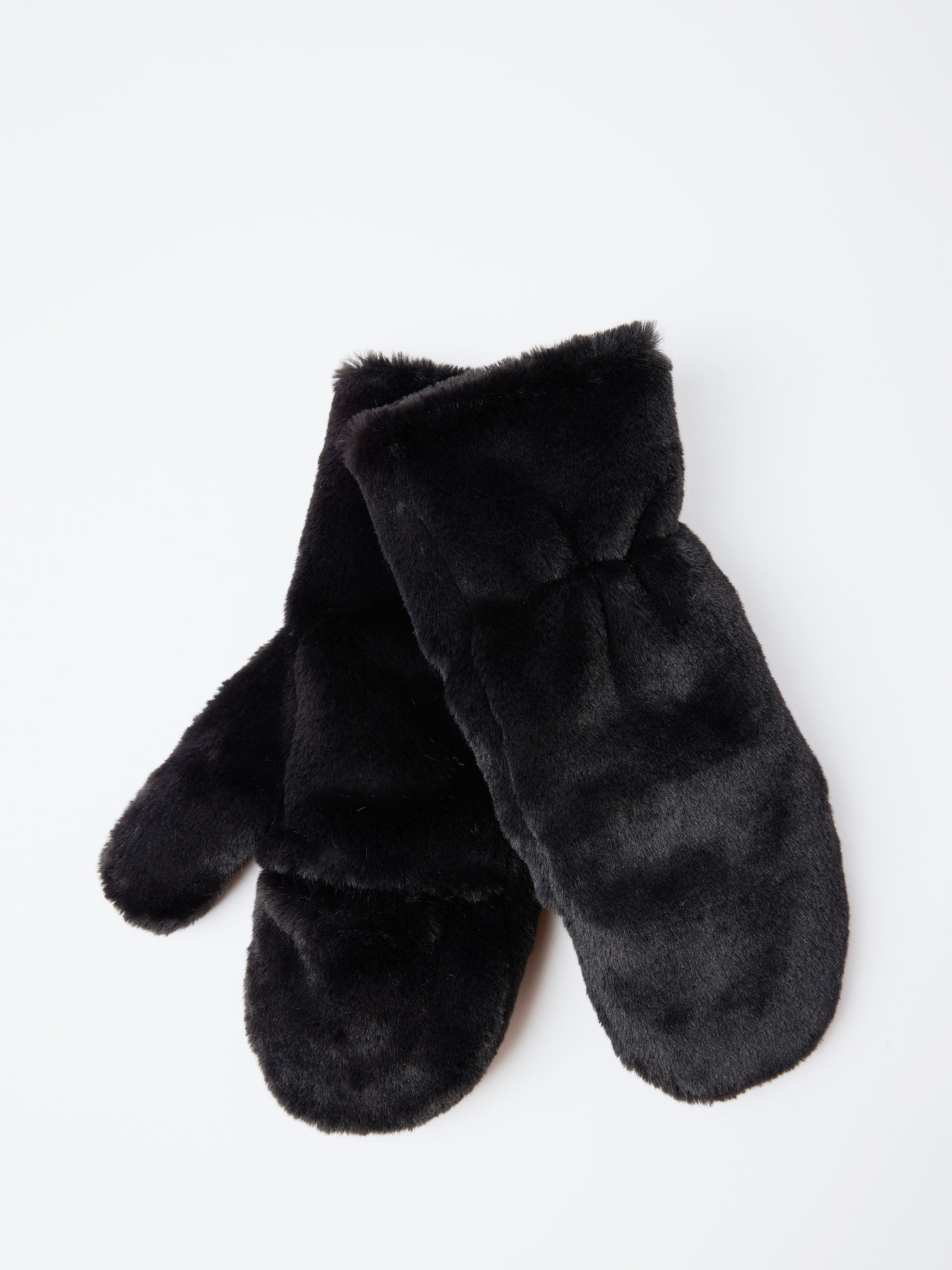 Nico Mittens