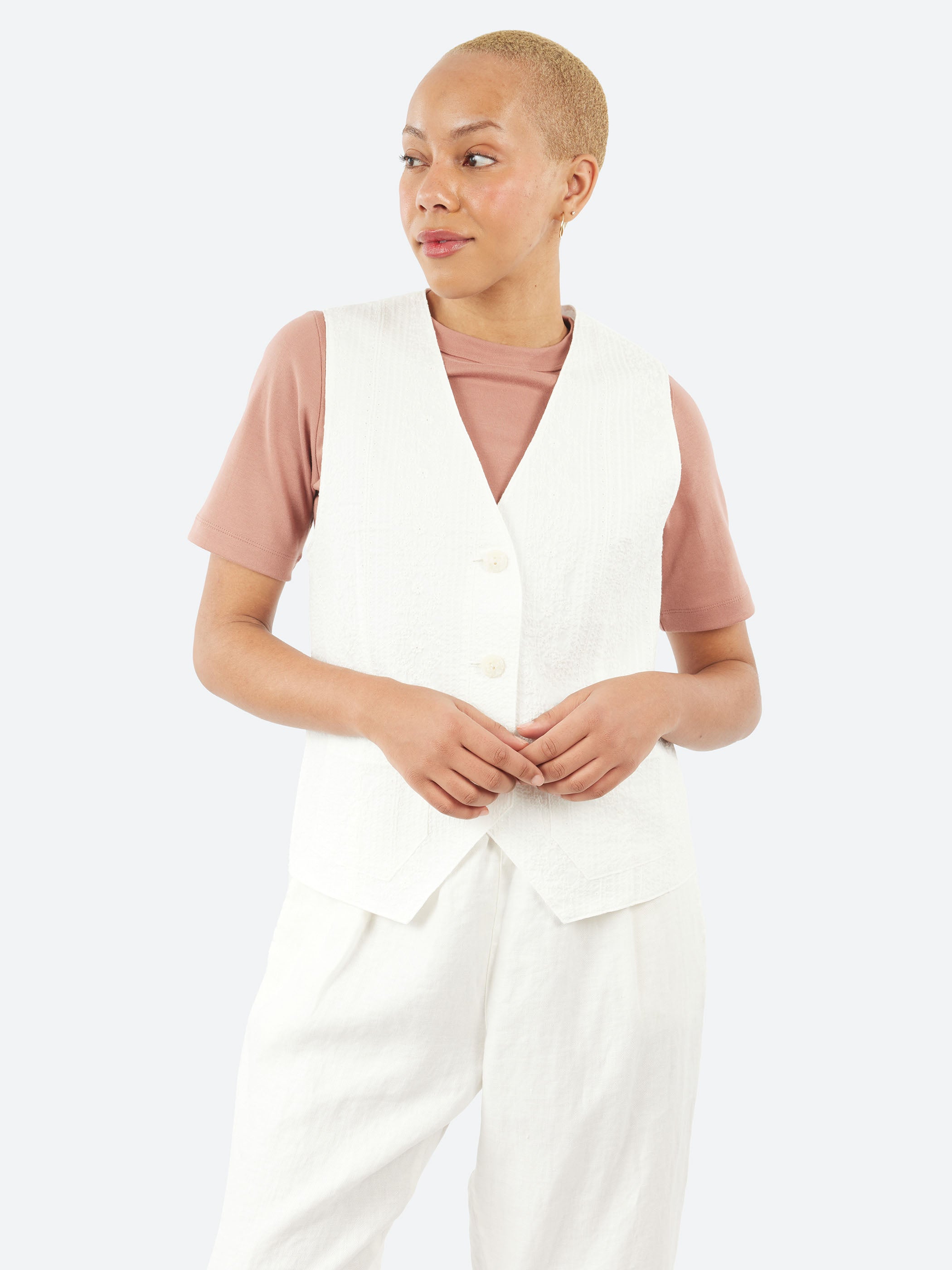 Shirring Embroidery Poplin Vest
