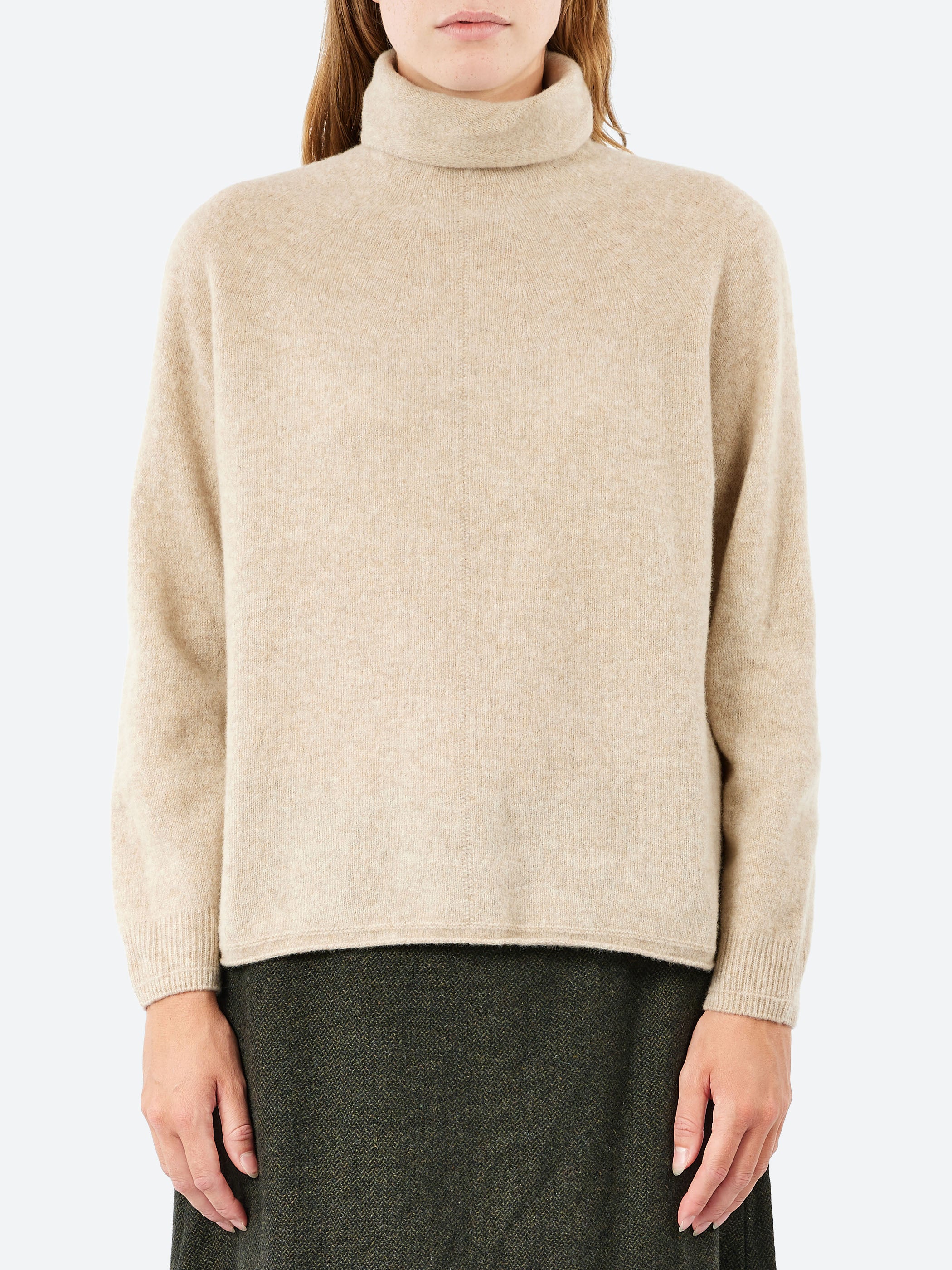 Fine Wool Loose Turtleneck