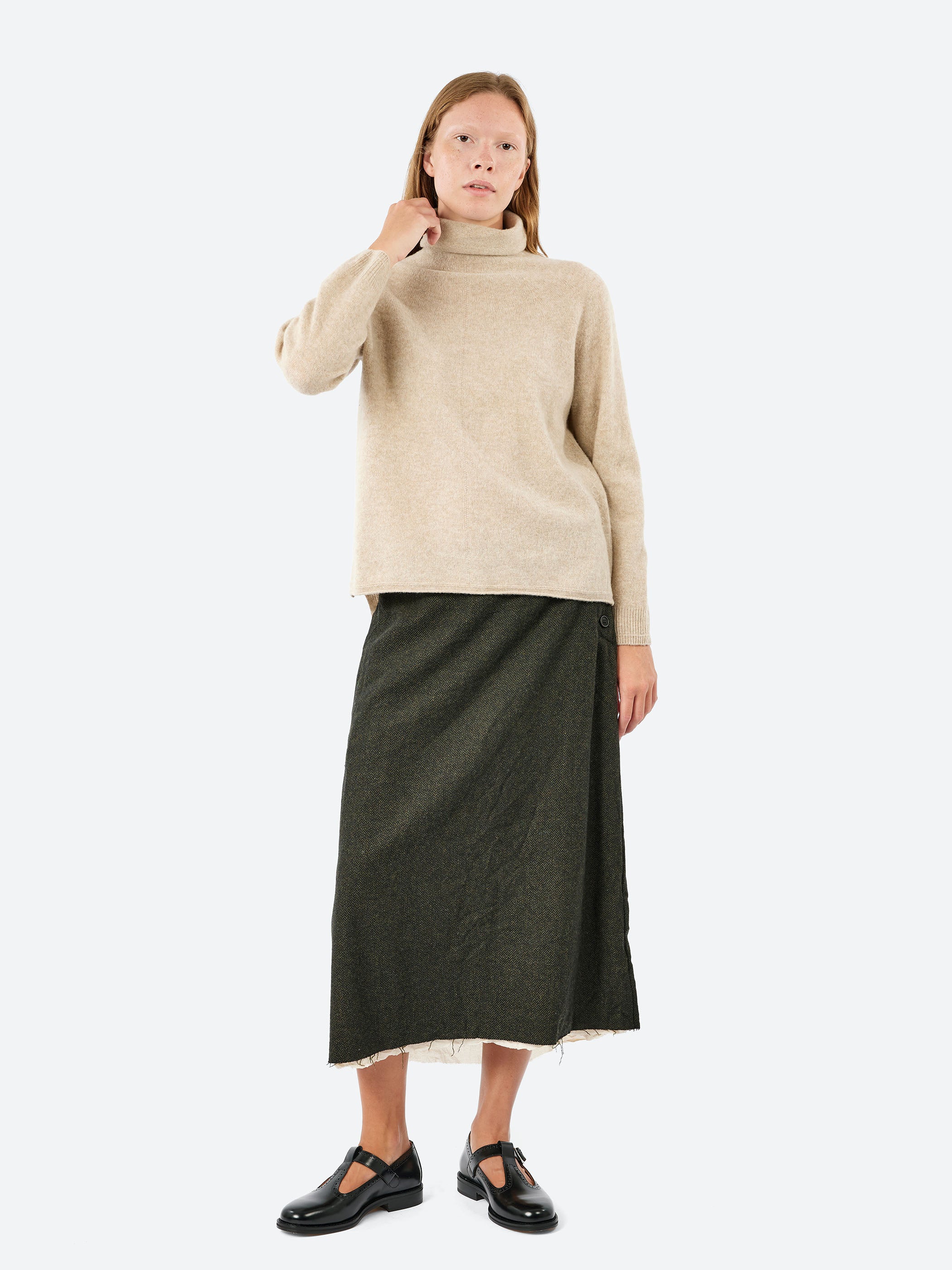 Fine Wool Loose Turtleneck