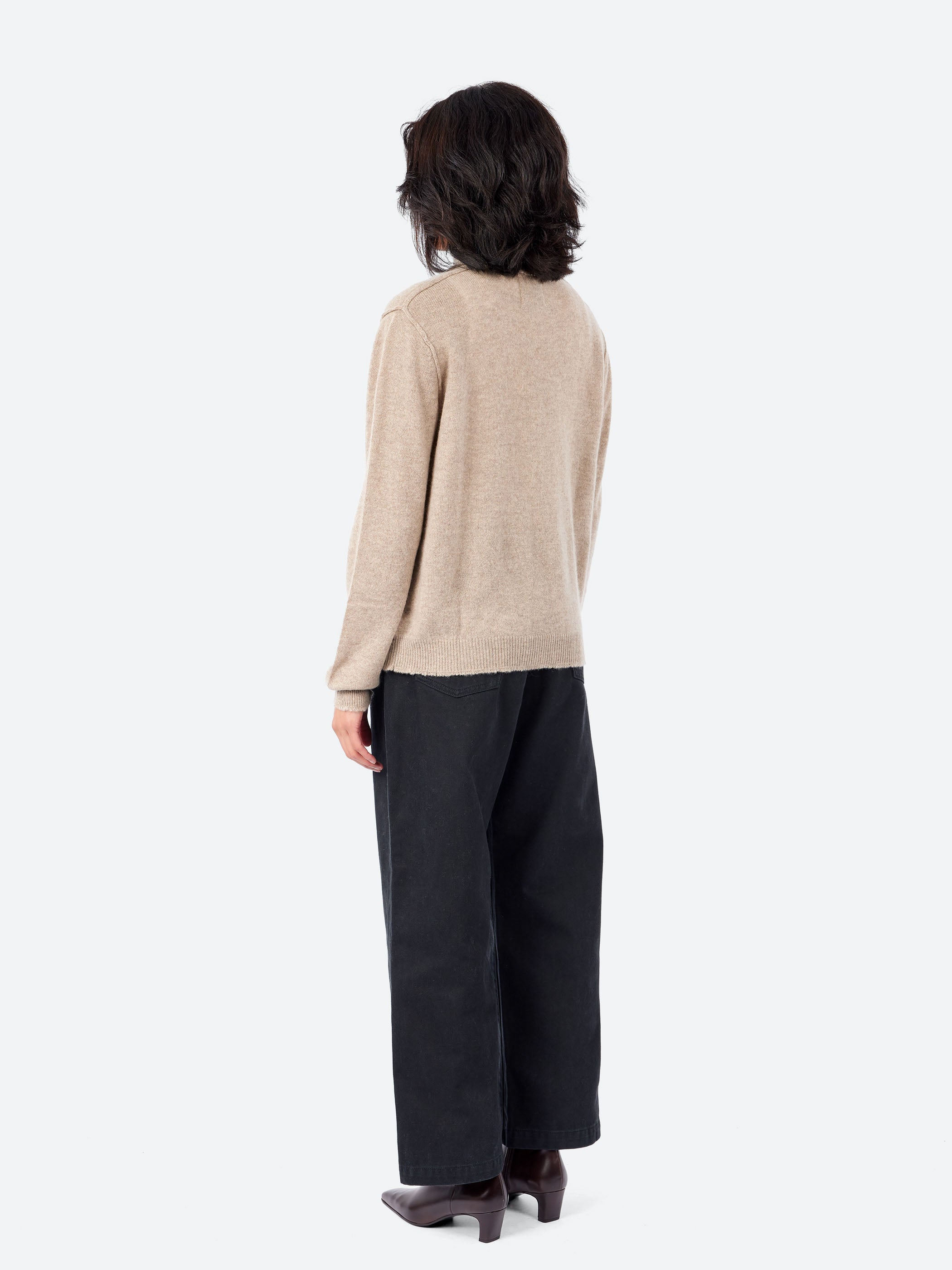 Distressed Roll Collar