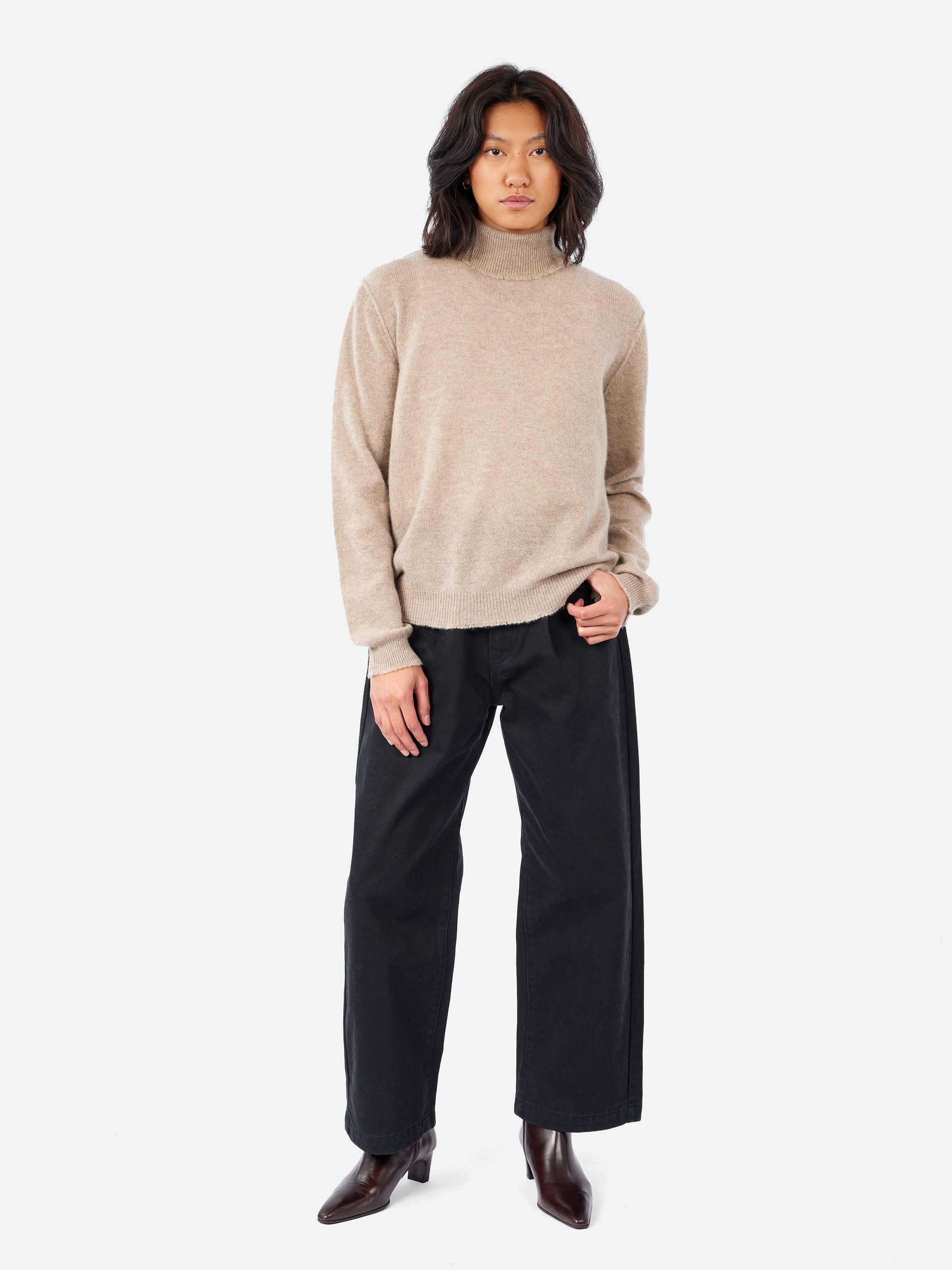 Distressed Roll Collar