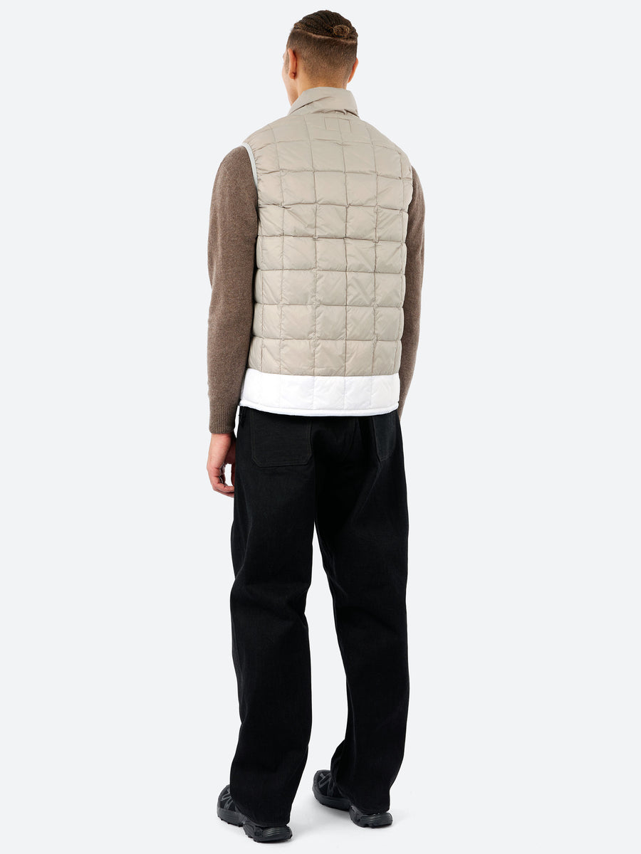 美品 TAION/RE Vertical quilt Rvs Down Vest TAION - Mountain Research x TAION Zip Down Vest in Gray – gravitypope