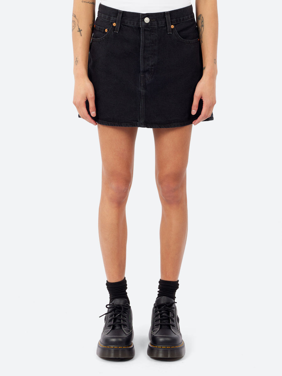 Levi's - Icon Skirt in Rosie Poise (Black) – gravitypope