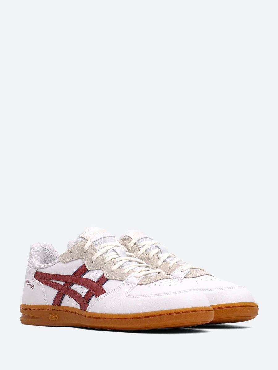 ASICS - Skyhand OG in White and Brisket Red – gravitypope