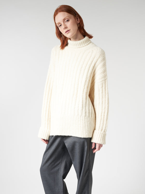 RIB TURTLENECK