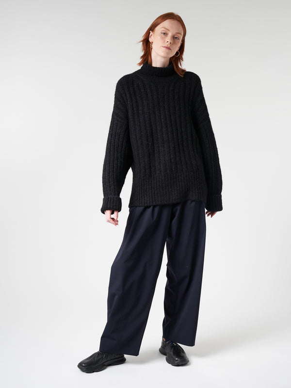 NIKA PANT