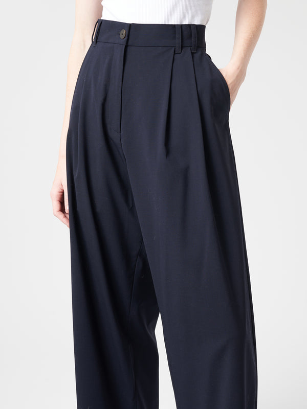 NIKA PANT