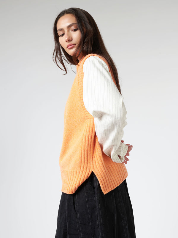 KNIT VEST