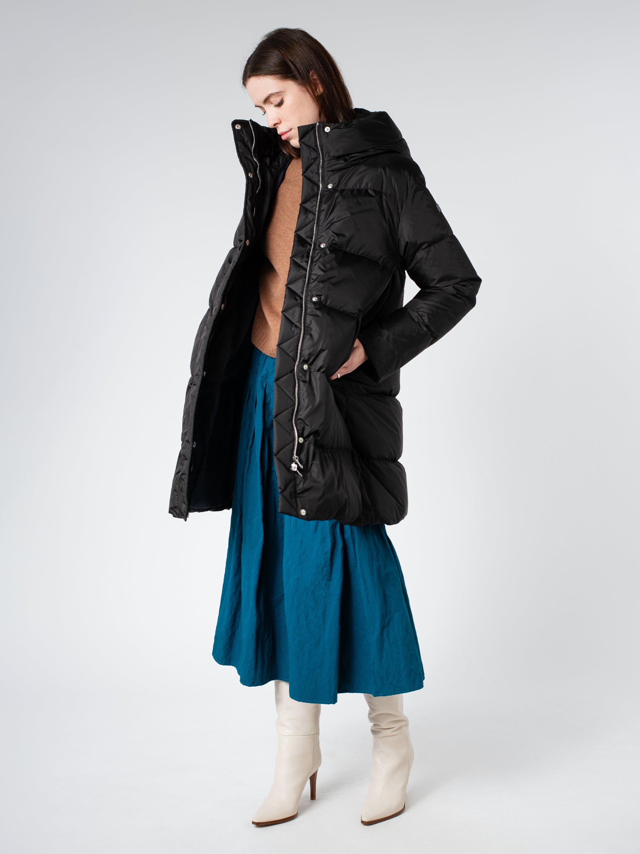 Nev Down Coat