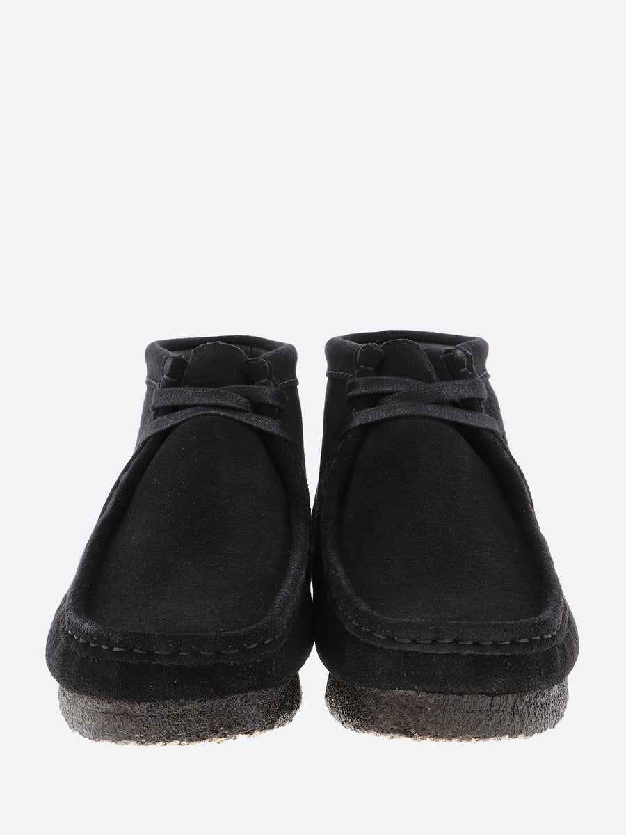 Clarks Originals - Wallabee Boot in Black Suede – gravitypope