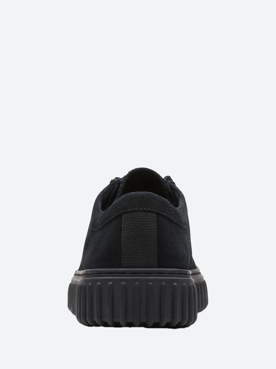 Clarks - Torhill Lo in Black Suede – gravitypope