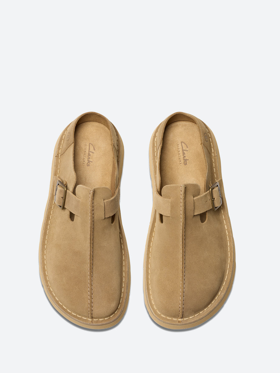 Clarks - Solsbury Mule in Dark Sand Suede – gravitypope