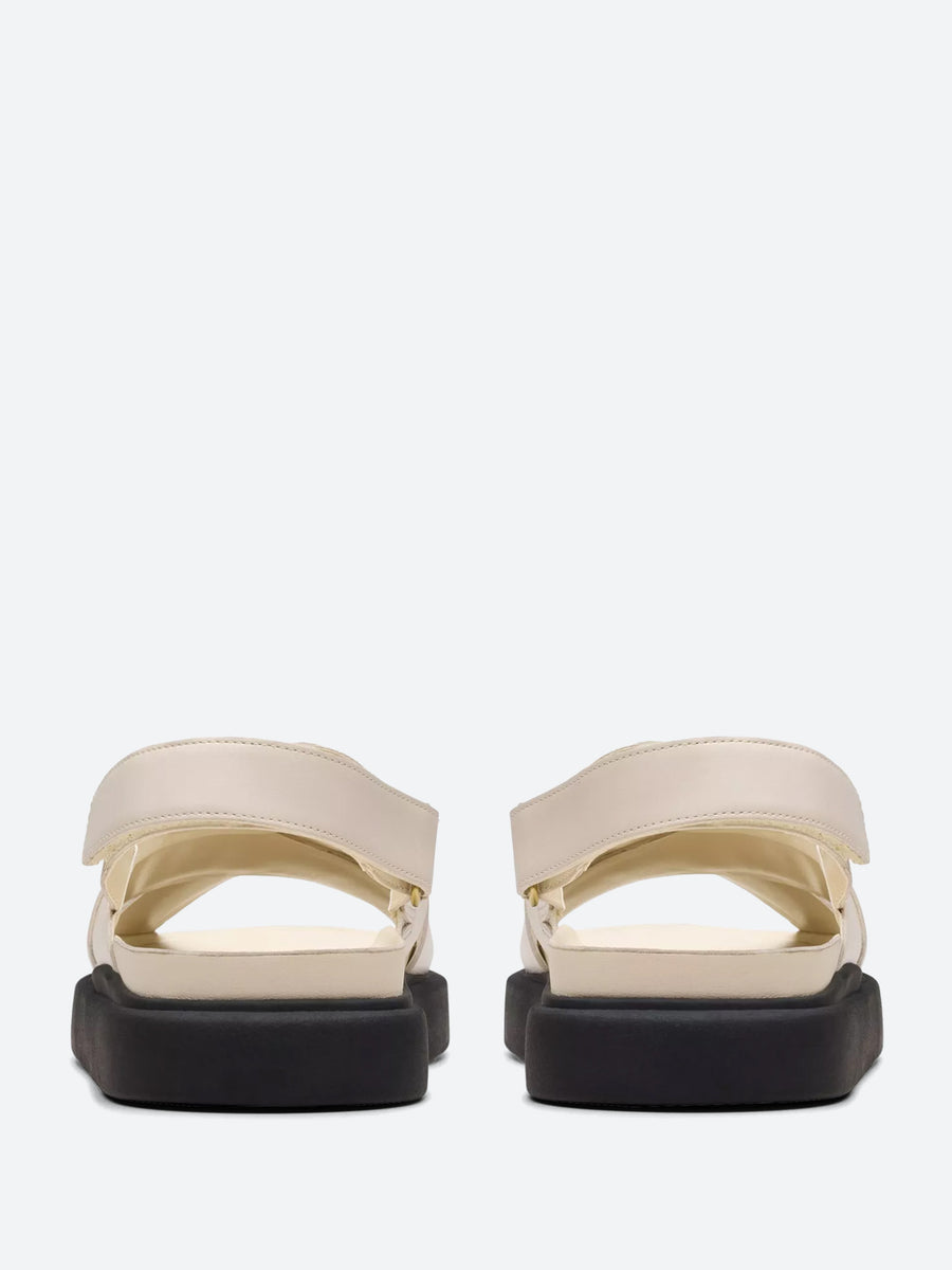Clarks｜SANDALS (Aristella Sun (26181255)) Clarks Aristella Sun D (CLRCL26181255) - Flat sandals
