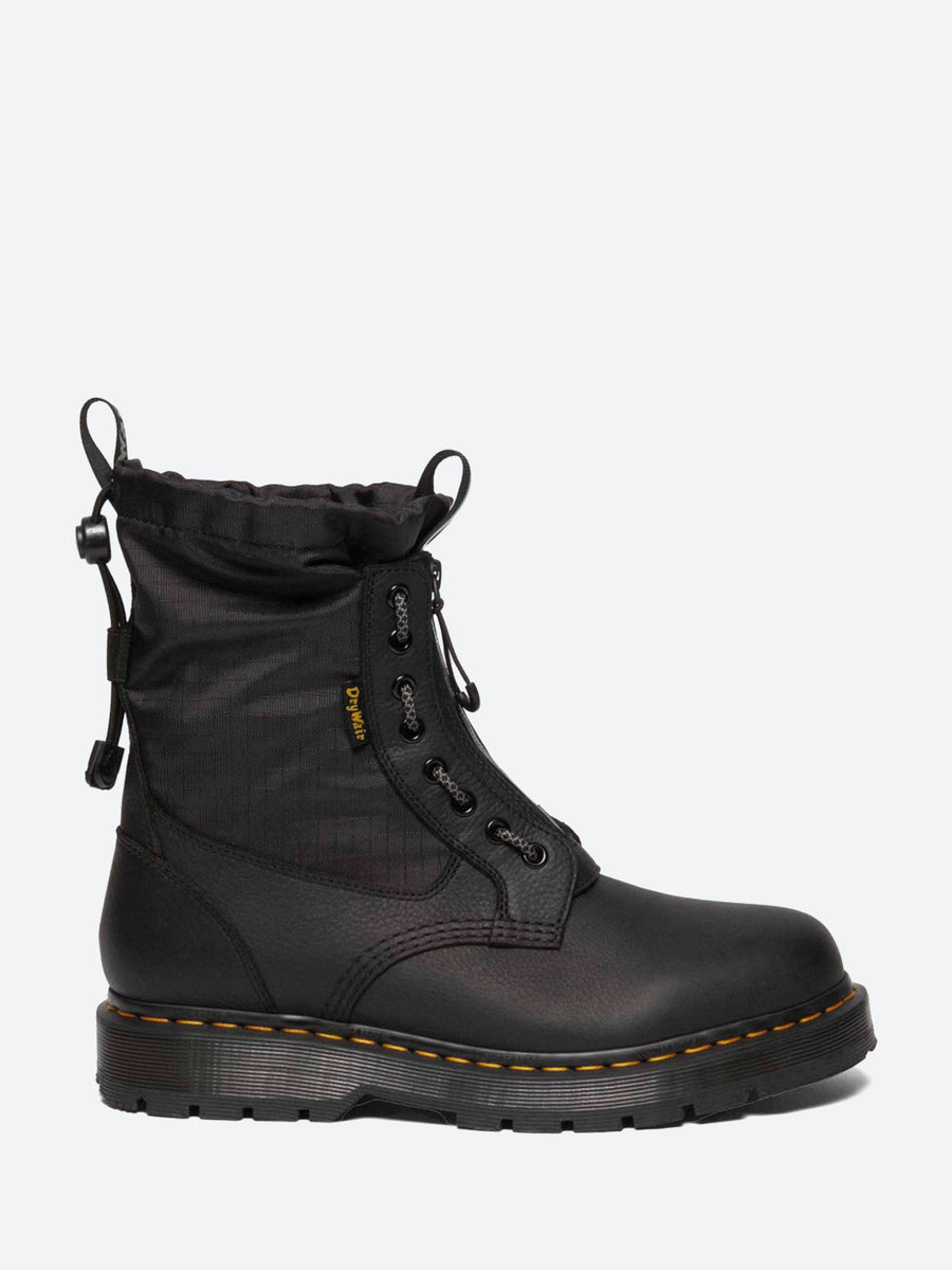 靴 Dr. Martens 1460LTT TRINITY 1460 Trinity Wintergrip Waterproof Boots in Black | Dr. Martens