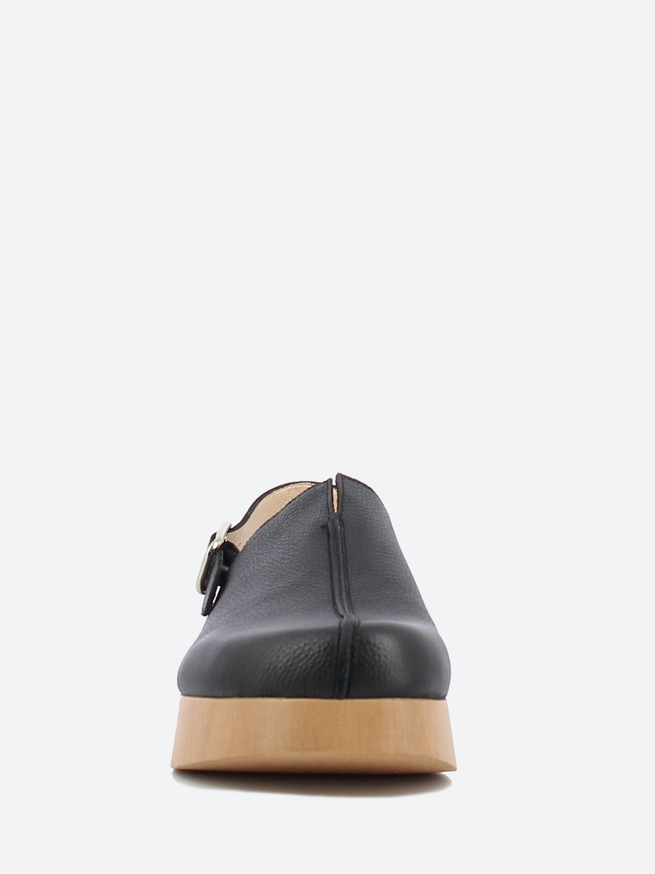 B-8501 Clog