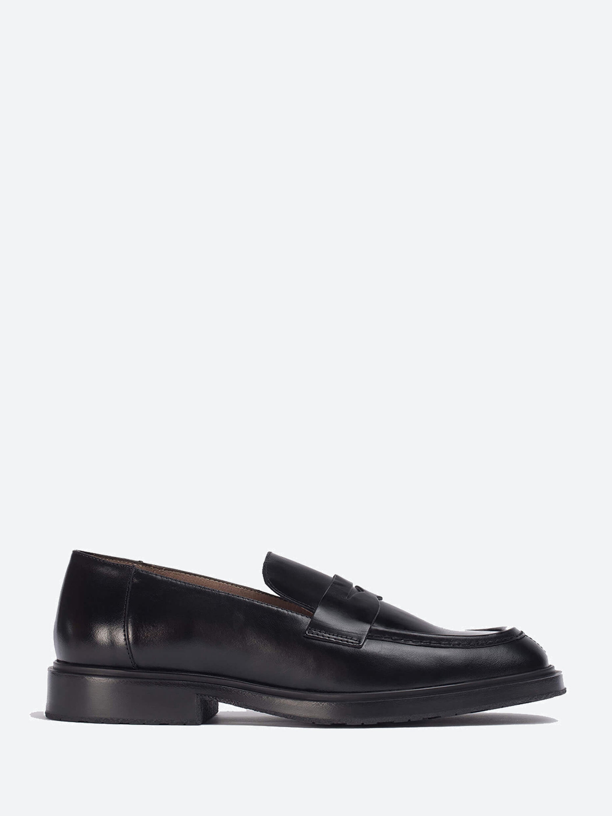 B-9104 Loafer