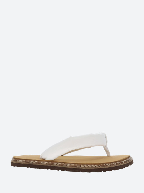 FLIP FLOPS