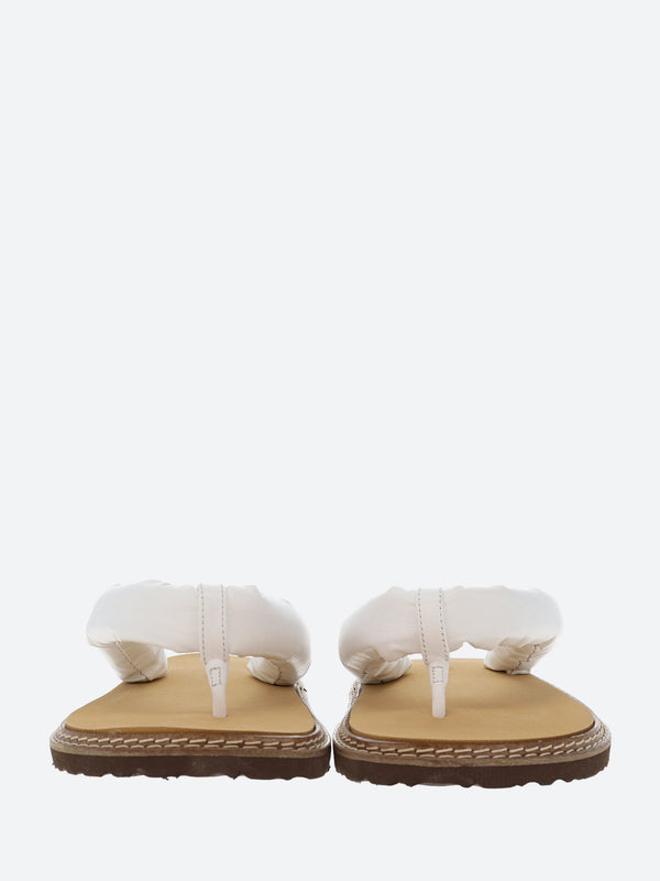 FLIP FLOPS