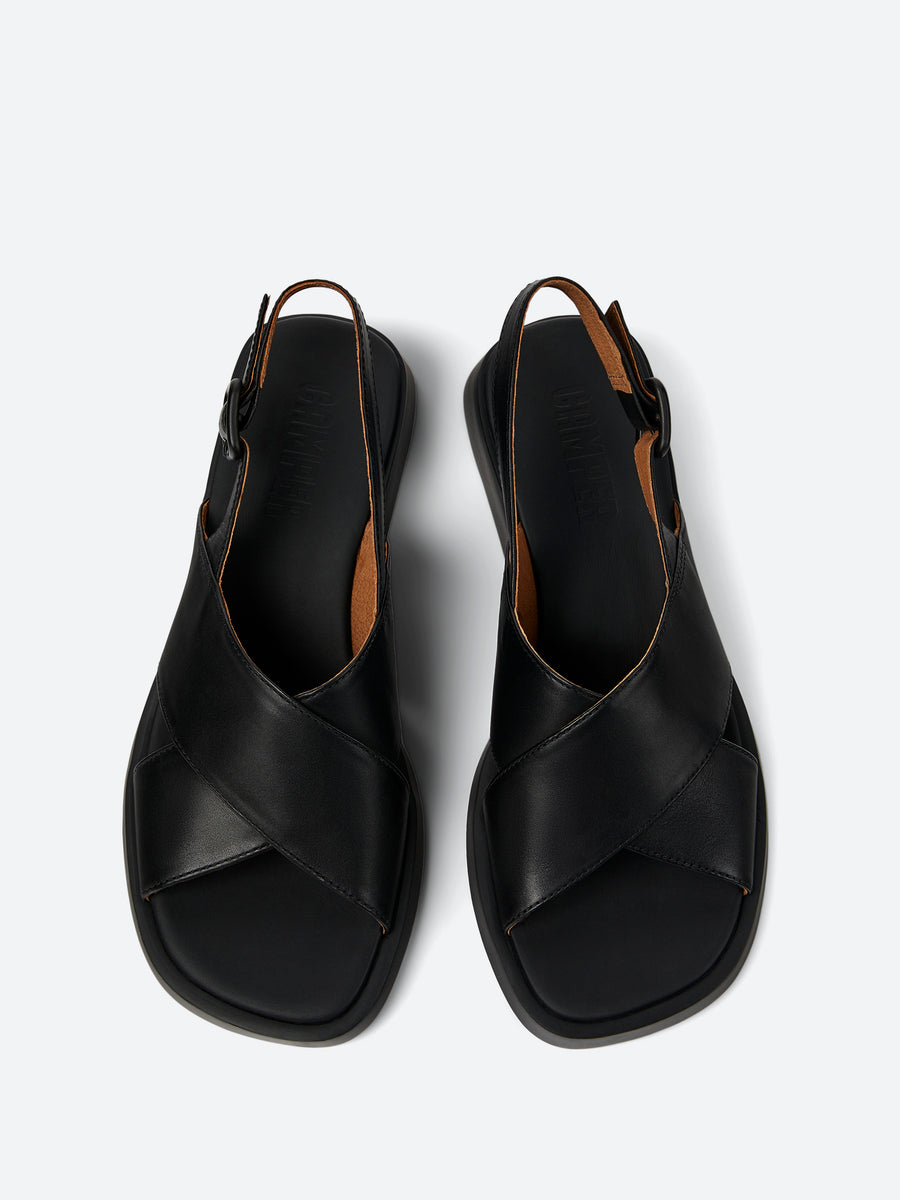 Camper - Dana in Black – gravitypope