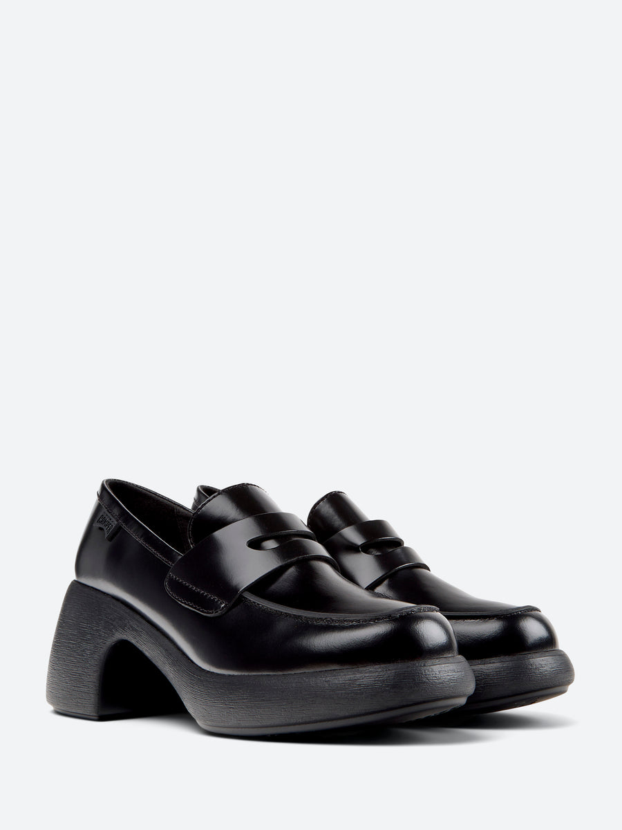 Camper Thelma II Loafers in Black – gravitypope - Main Image