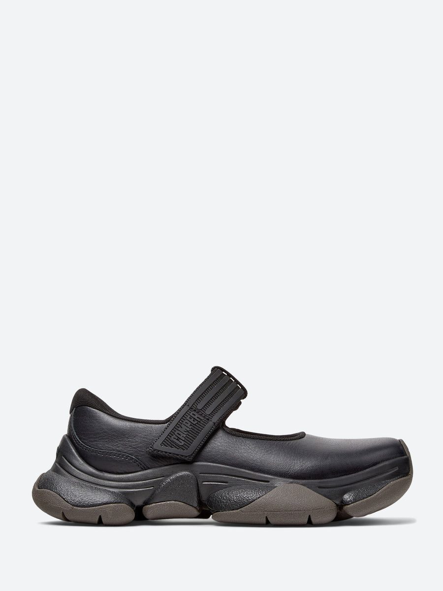 Camper - Karst Trek Mary Jane in Black – gravitypope
