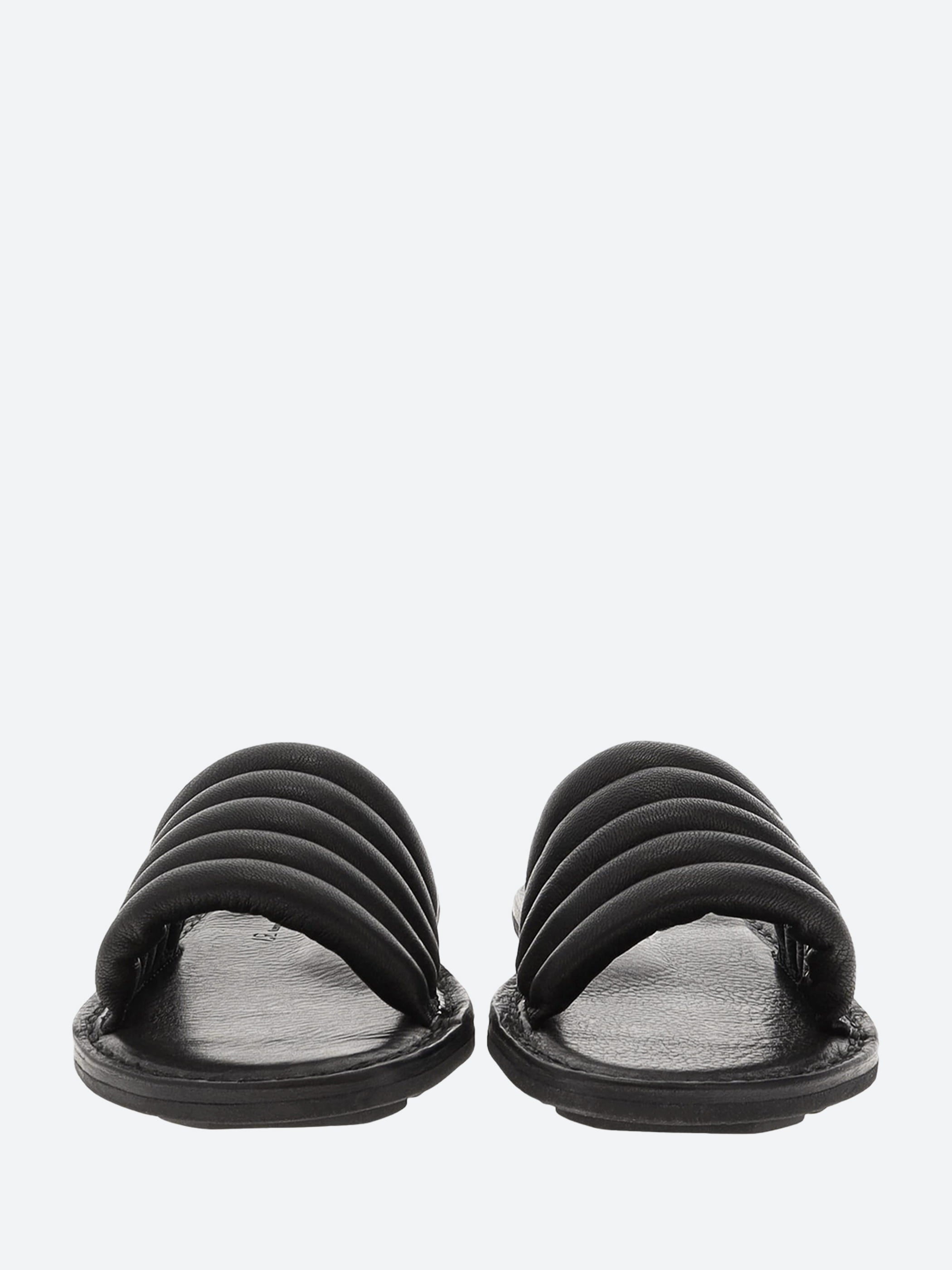 Closed Lette
