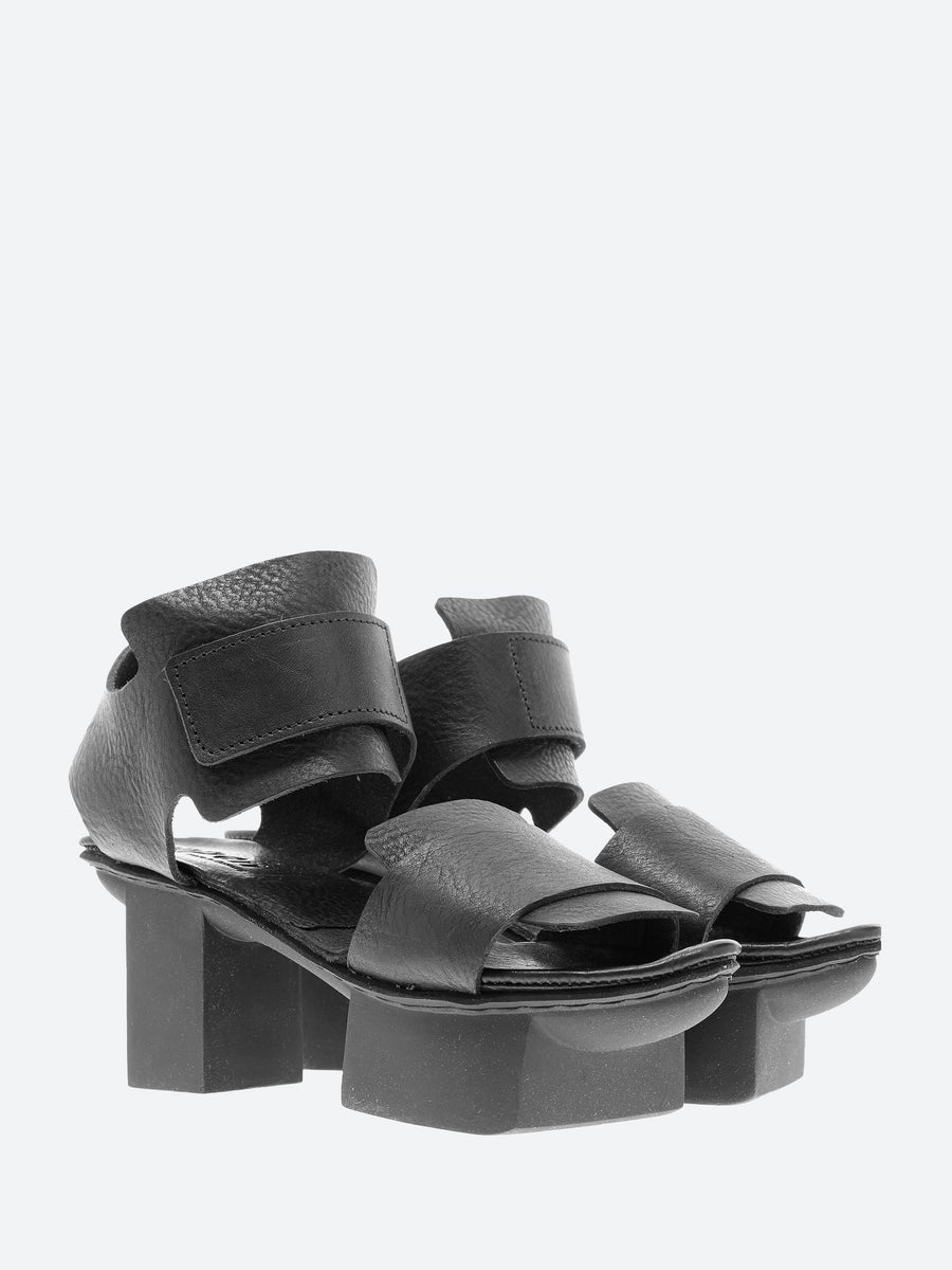 Trippen - Happy Visor in Black – gravitypope