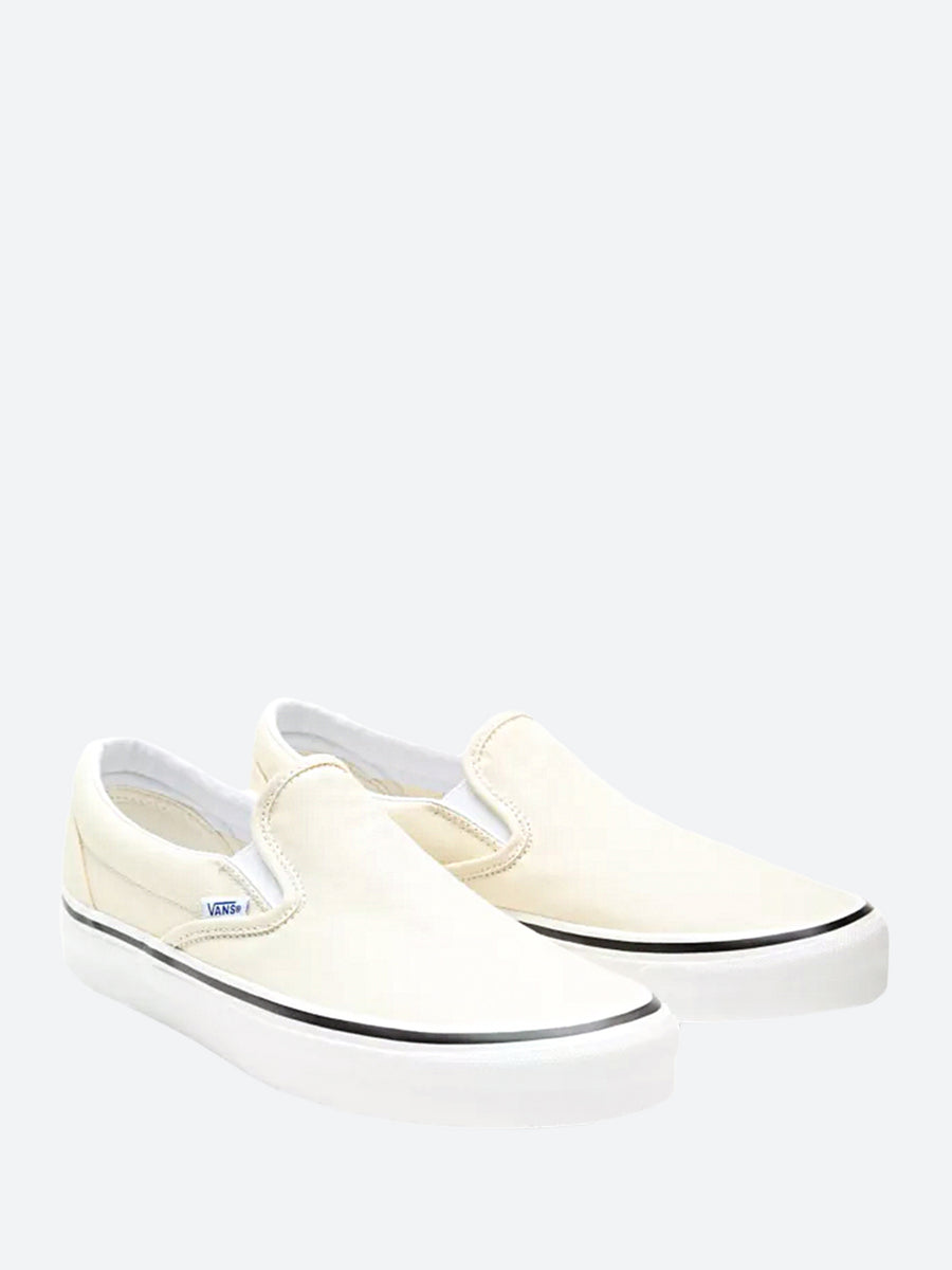 Vans - Anaheim Factory Classic Slip-On 98 DX in White – gravitypope