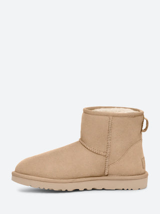 UGG Classic Mini II