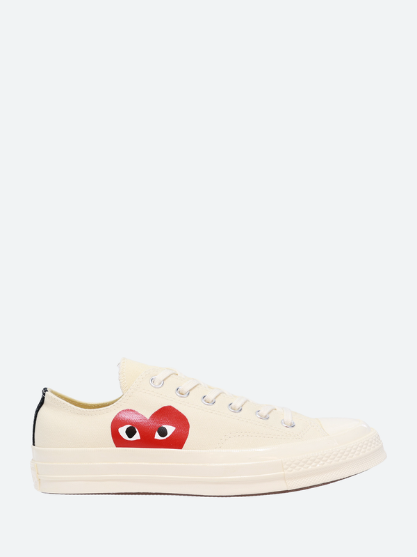 Converse with red heart and eyes on sale