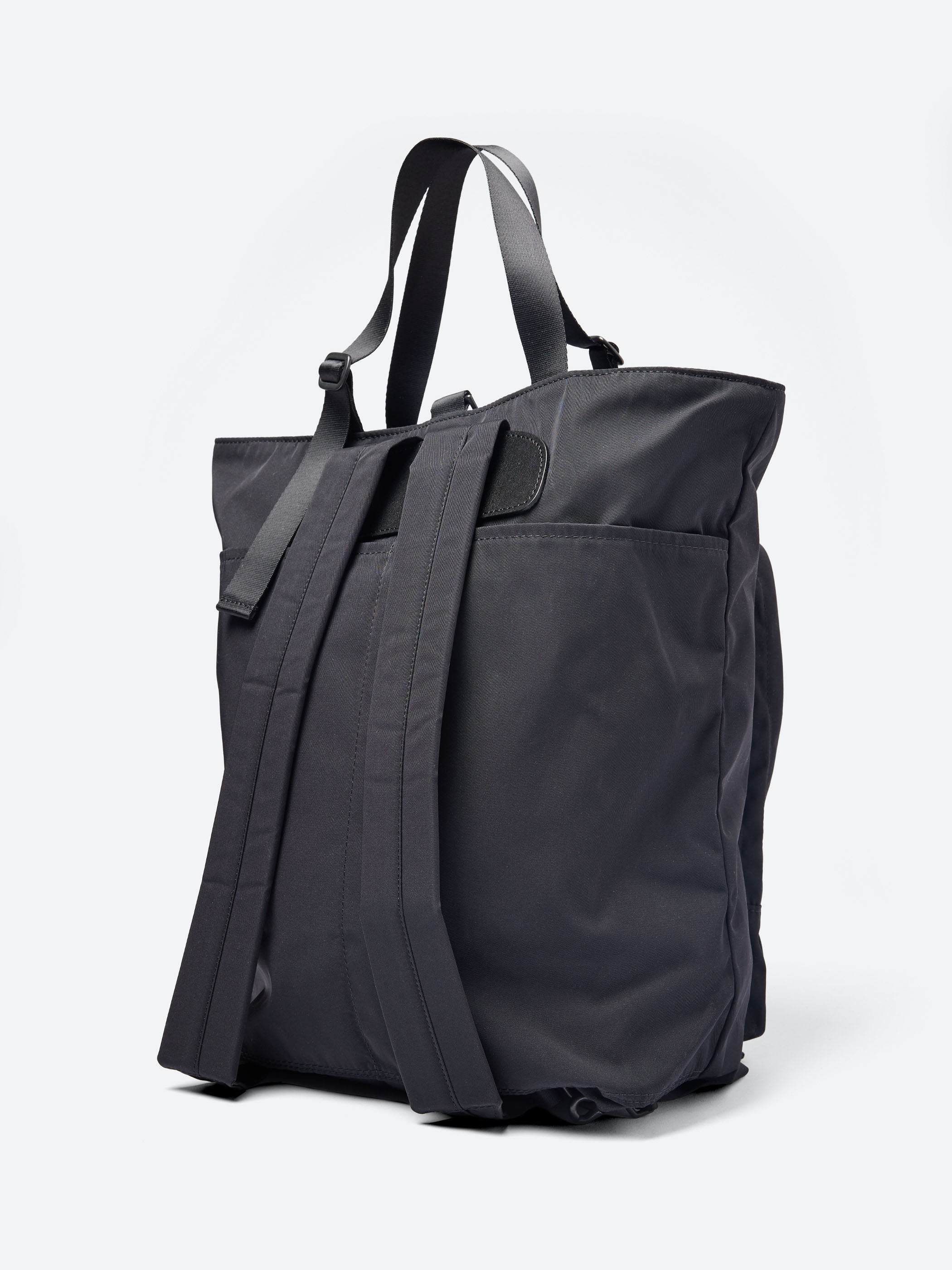 Amiacalva - Gabardine 2Way Backpack in Black – gravitypope