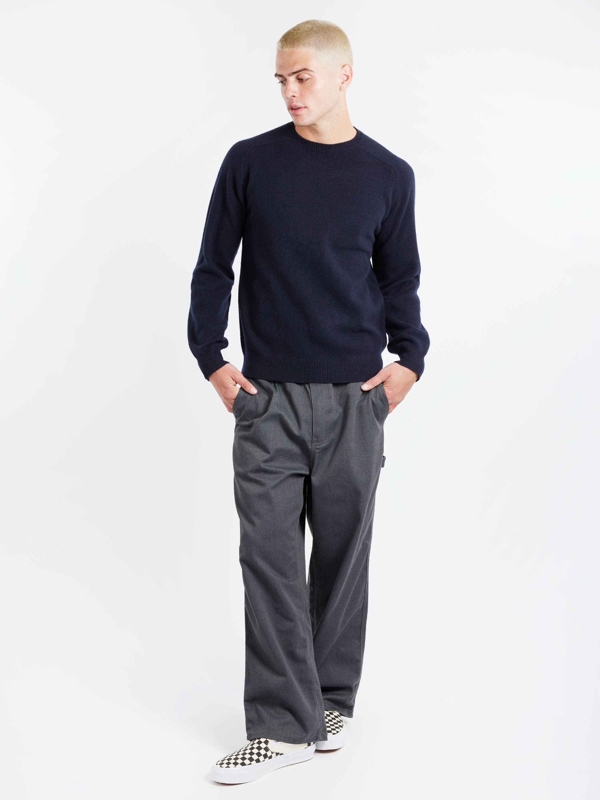 BEAMS PLUS - 9g Crew Knit in Navy – gravitypope