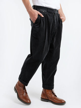 BEAMS PLUS 2 Pleat Corduroy Pants