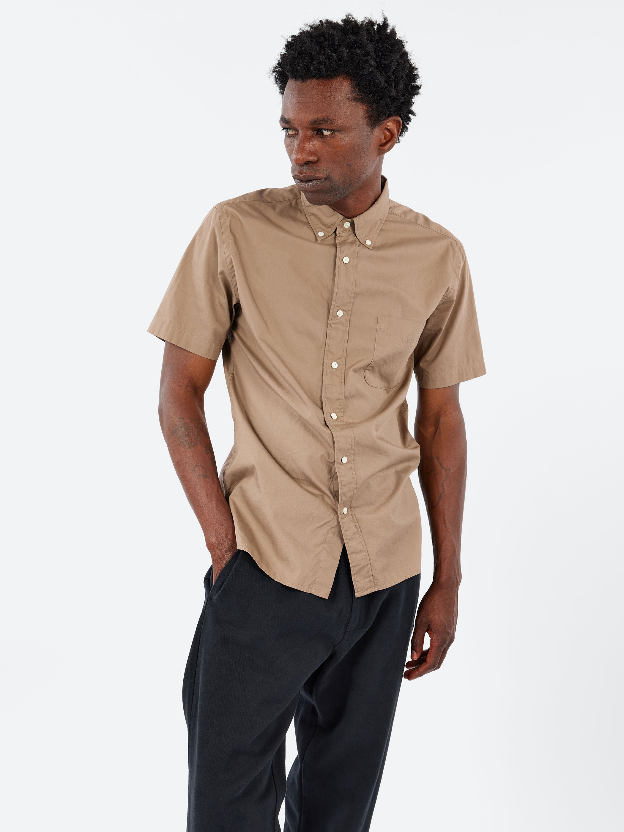 BEAMS PLUS - Color Broad Short Sleeve Button Down Shirt in Beige