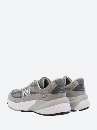 New Balance 990v6