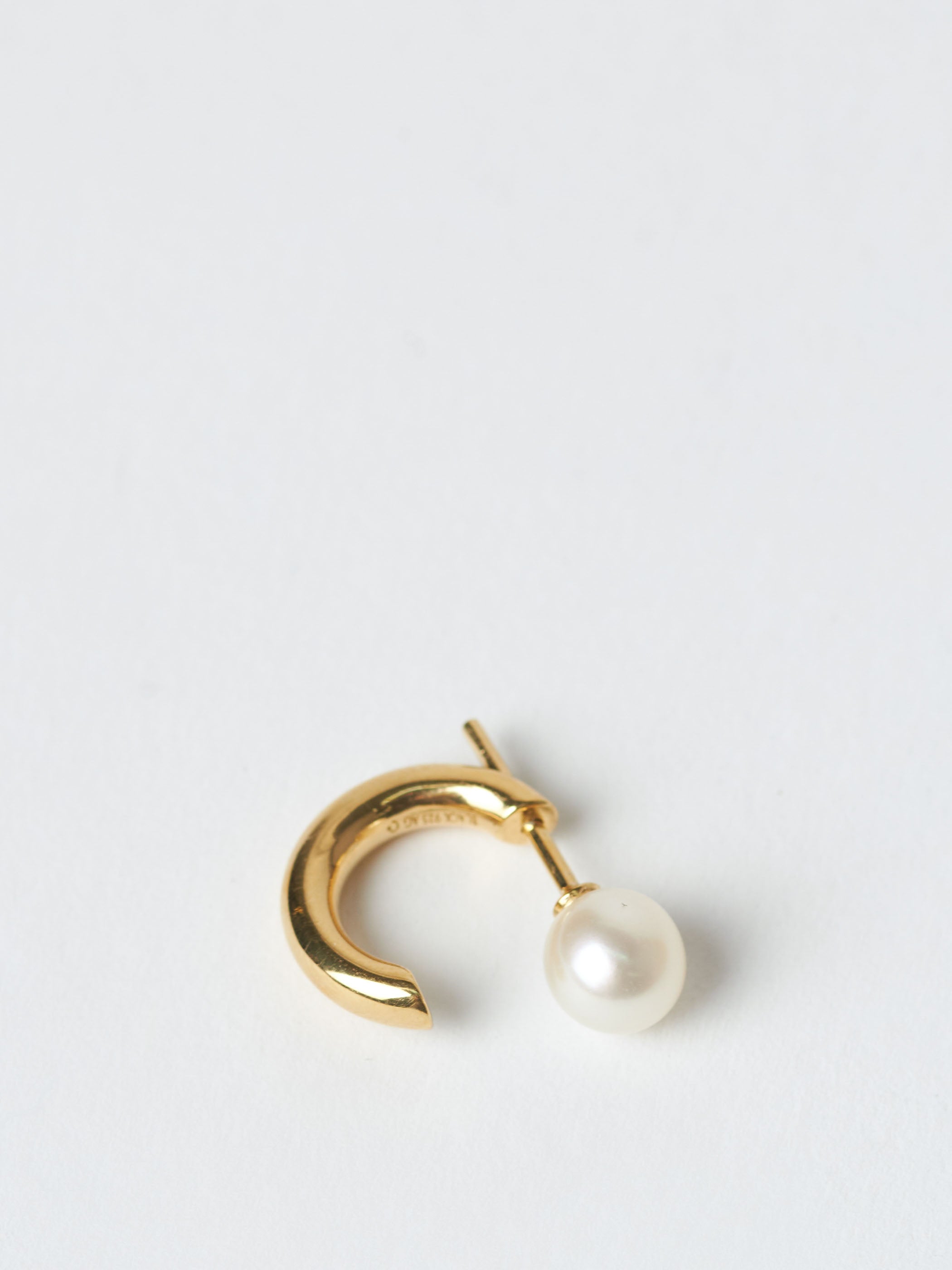 Frida Pearl Earring
