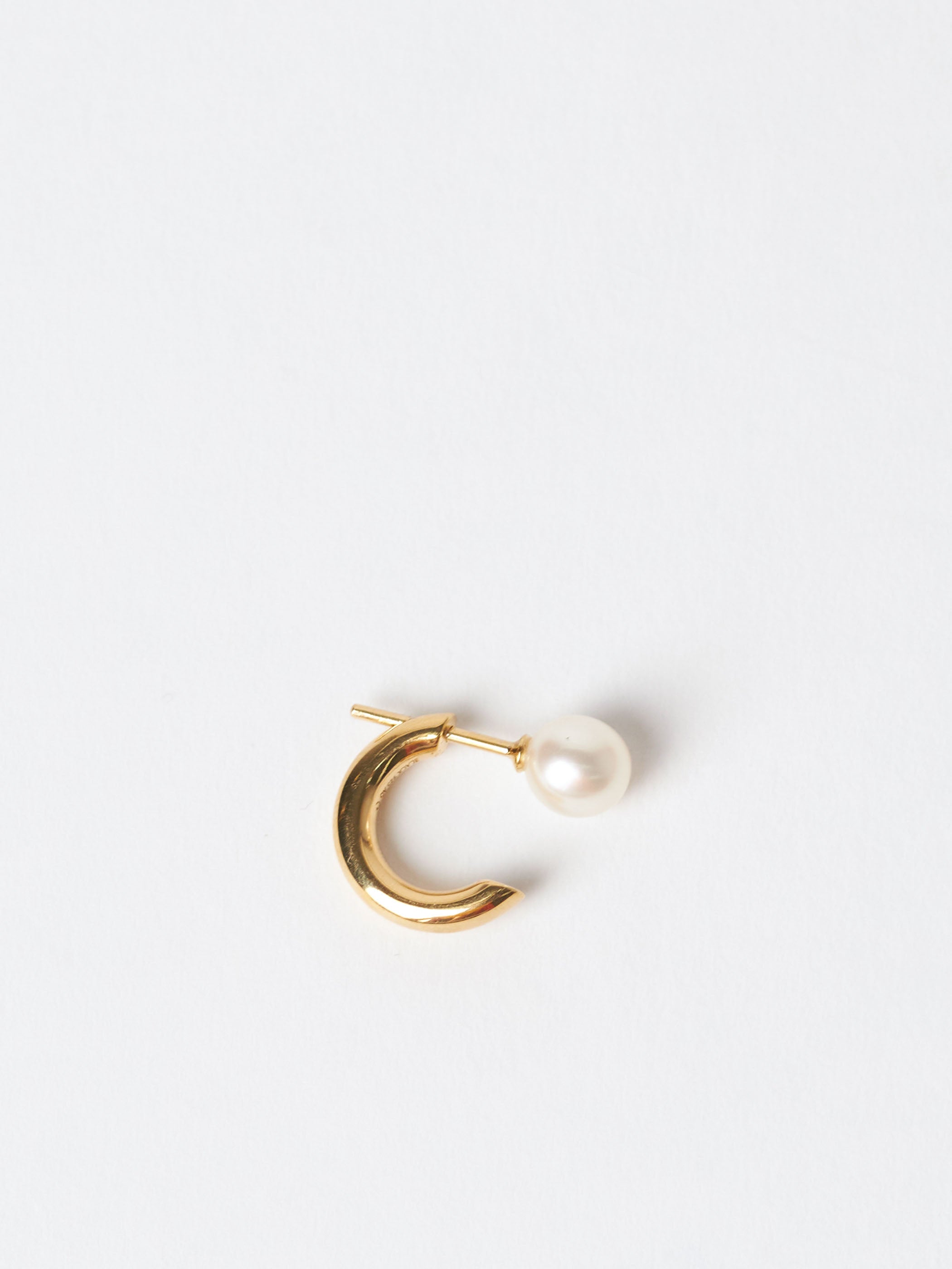 Frida Pearl Earring